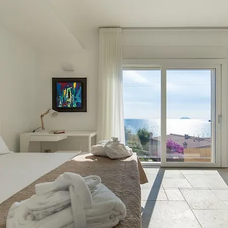 Bed & Breakfast Scissure Sea 3*